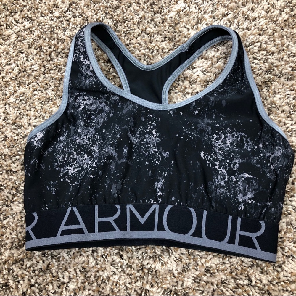 Women’s Under Armour sports bra Sz xs